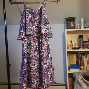 Multicolored dress with back cutout